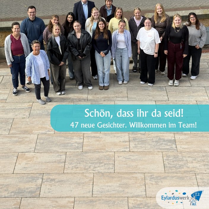 👋 47 neue Gesichter. 47 neue Geschichten. Herzlich willkommen im Eylarduswerk!
Zum 01.08. und 01.09. durften wir... 👋 47 neue Gesichter. 47 neue Geschichten. Herzlich willkommen im Eylarduswerk!
Zum 01.08. und 01.09. durften wir...